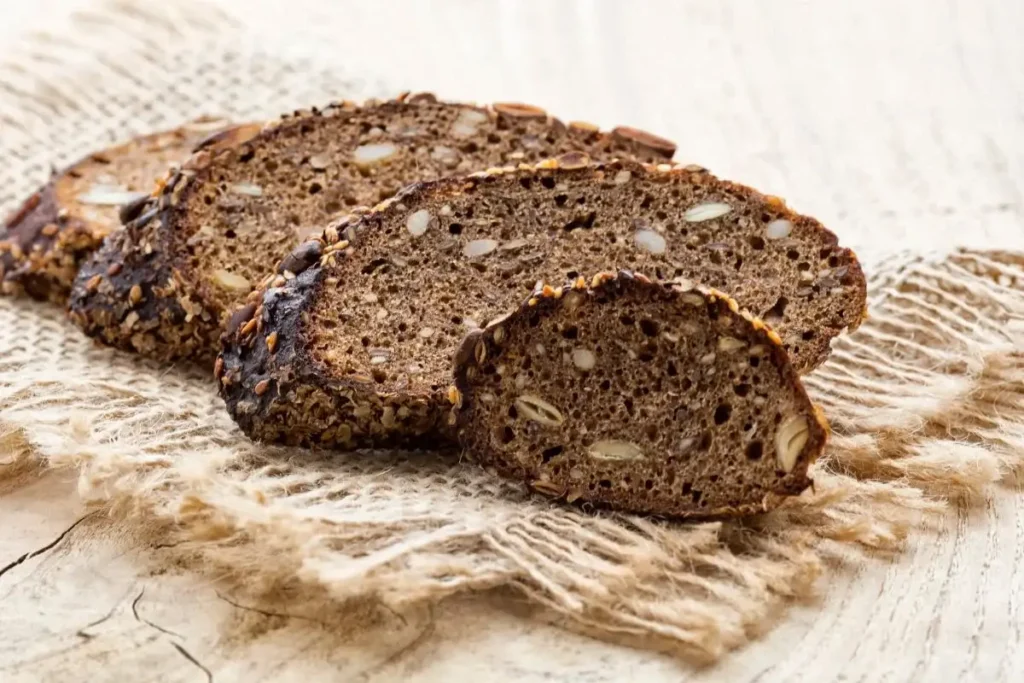 Nutritional Comparison Between Rye Bread and Sourdough